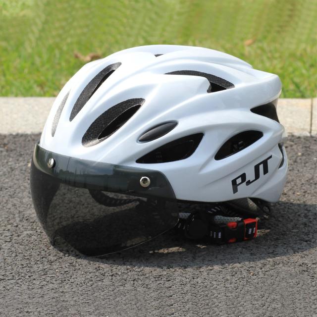PJT Capacete de Ciclismo V-120 Leve e Respirável com Óculos Magnéticos 240g