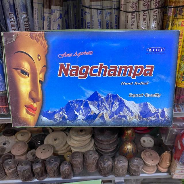 Conjunto com 15 Peças de Incenso Natural Artesanal de Madeira Nepalês para Meditação e Purificação em Casa