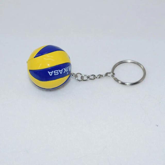 Chaveiro Criativo de PVC com Mini Bola de Voleibol de Praia para Crianças - Lembrança Divertida de Esportes e Recompensa Escolar