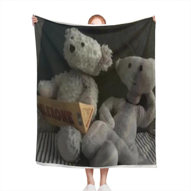 Urso Alfa e Sam: Cobertor de Flanela Confortável e Macio para Decoração de Quarto e Sofá