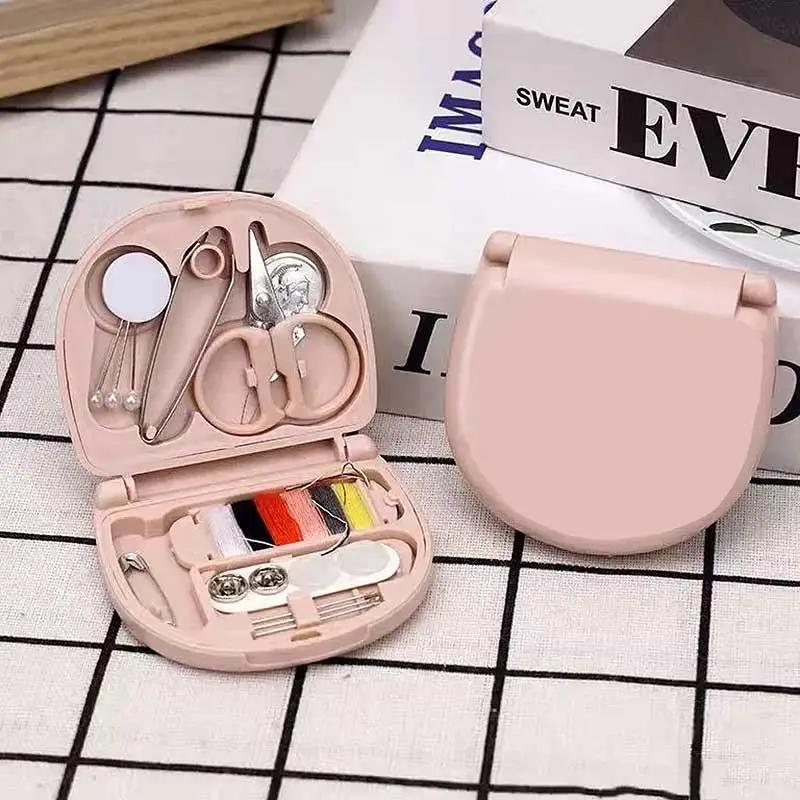 Mini Kits de costura de viagem portáteis, fios de agulha multifunções, estojo de armazenamento, trabalho manual, acessórios de costura, ferramentas - Image 1