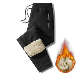 Inverno sweatwear masculino de pelúcia grosso velo sweatpant lambswool calças térmicas calças casuais à prova dwindproof água vento calças de algodão quente - Image 3