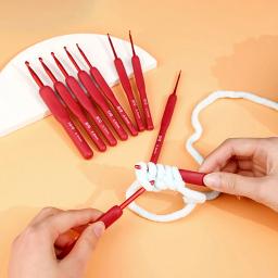 Alumínio mão tricô agulhas, Red Crochet gancho, Silicone Handle, Weave artesanato ganchos, crochê, 2mm, 2.5mm, 3mm, 3.5mm, 4mm, 4mm, 5mm, 5 milímetros, 6 milímetros, 1PC - Image 2