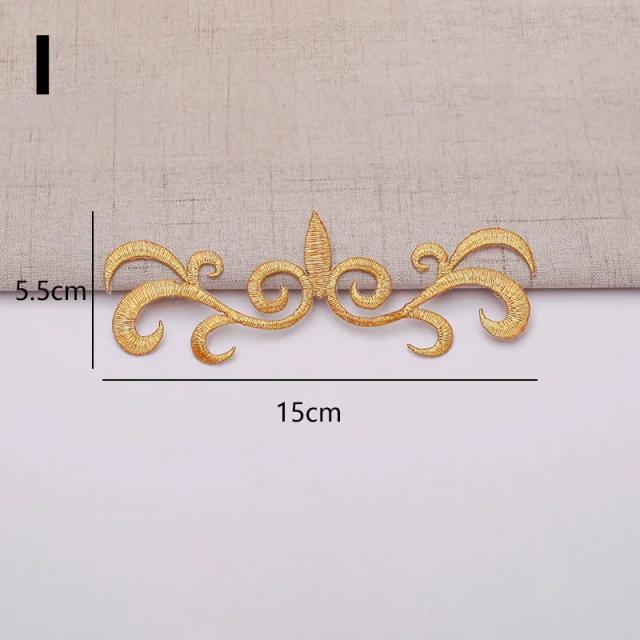 Apliques Metálicos Dourados: Bordados e Remendos para Decoração de Festas Vintage e Fantasias DIY