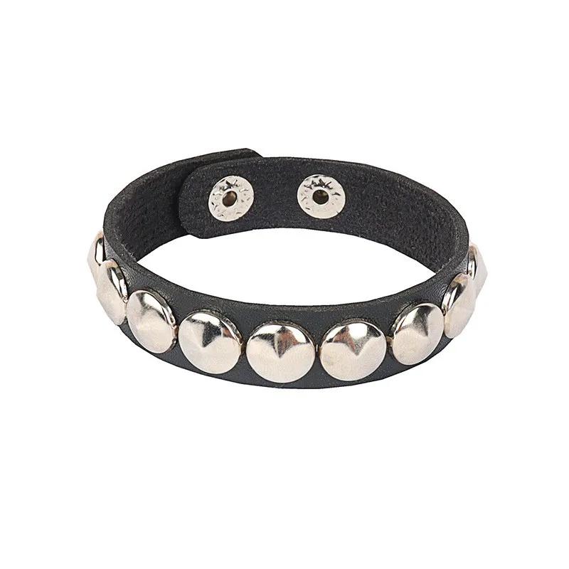 Bracelete de couro preto para homens e mulheres, pulseira Punk Rock, rebites Stud Charm, pulseira envoltório anos 80, joia gótica, moda - Image 1