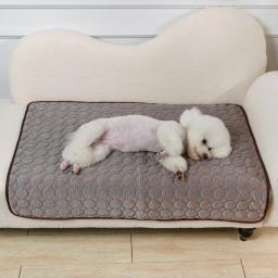 Esteira de resfriamento para cães pequenos e grandes, cama de verão extra grande, cobertor durável, sofá, Ice Pad, acessórios para animais - Image 4
