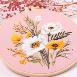 Kit Flor Bordado com Aros e Agulhas, Padrões Floral para Iniciantes, Linha Bordada e Outras Ferramentas - Image 3