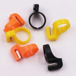 Dedal Dedo Lâmina Plastic Needle Craft, Anel Thread Cutter, DIY Acessório Máquina de Costura Doméstica, Novo, 2Pcs, 5Pcs - Image 5