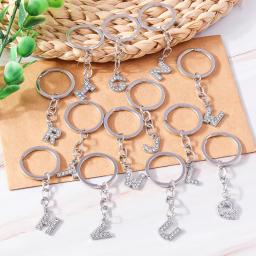 Keychain inicial do alfabeto com strass, 26 letras, A-Z, pingentes para chave do carro, decoração do saco, encantos, acessórios de bricolage, moda - Image 1