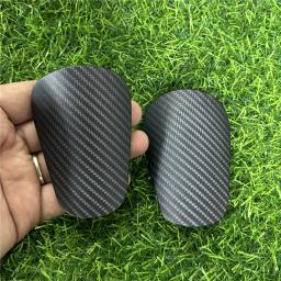 Almofadas De Futebol De Proteção De Fibra De Carbono De Imitação, caneleiras De Tamanho Pequeno, Praticando Jogar Cuidados De Futebol, Joelheiras - Image 1