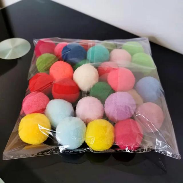 Tênis de Mesa Multifuncional com Bola de Catnip - Brinquedo Interativo de Gravidade para Gatos
