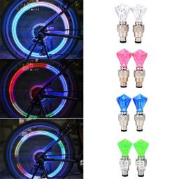 Bicicleta Válvula Caps com LED Light Baterias, Bicicleta Acessórios, Raios de Roda, Pneu Ciclismo Luz, Lanterna Lâmpada, Novo - Image 2