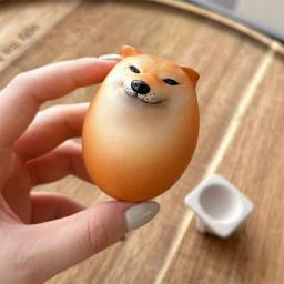 Criativo Shiba Inu Realista Egg Forma PVC Desk Decor, Dog and Egg União Decorações para Casa, Escritórios, Divertidos Presentes de Natal - Image 2