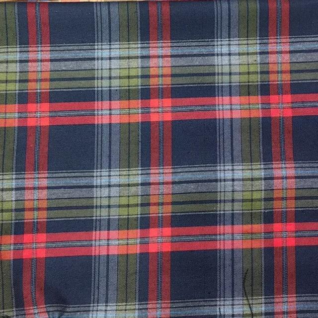 Tecido Escocês Xadrez para Saia, Sarja Dupla Face em Estilo Britânico para Uniformes Escolares, 50x145cm