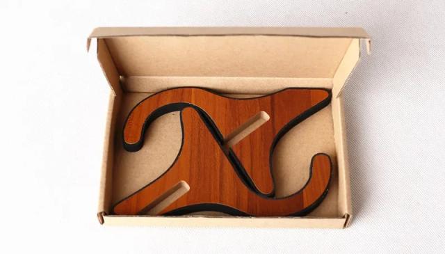 Suporte de Madeira para Ukulele: Acessórios e Cordas Musicais para Músicos Iniciantes e Profissionais