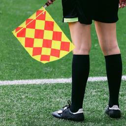Futebol linesman bandeira 1 conjunto profissional desvanece-se resistente alinhamento puro suave vara esportes futebol campo bandeira árbitro ferramenta - Image 2