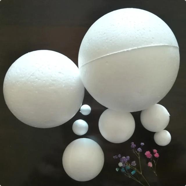 Modelagem de Bolas Brancas de Isopor para Artesanato Decorativo e Decorações de Natal em Diversos Tamanhos de 1 cm a 30 cm