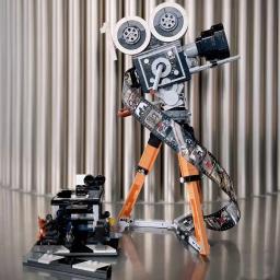Tributo Camera Building Set, 100 ° Aniversário, Tijolos Colecionáveis, Brinquedos Presente para Crianças, Fãs Adultos, Novo, 2023, 43230, 811 peças - Image 4