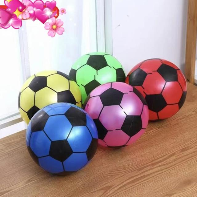 Bola Inflável de Futebol Infantil em PVC - Diversão Garantida com Cores Aleatórias, Para Jogos e Atividades Esportivas, 1 Unidade Nova