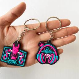 12 peças Lembrancinhas para festa musical, decorações dos anos 80, chaveiro de silicone, rolo de nota musical, fontes de festa temáticas, rádio, fone de ouvido em formato - Image 6