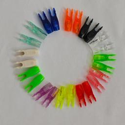 50 pçs pino de tiro com arco nock para fibra de vidro carbono eixo id 4.2/6.2mm caudas de seta diy pin1 nocks tiro caça acessórios - Image 2
