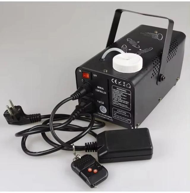 Máquina de Fumaça Profissional 500W com Controle Remoto e Luzes LED RGB