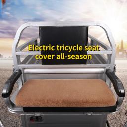 Universal engrassado Seat Cover para triciclo elétrico, protetor solar Plush, All-temporada - Image 1