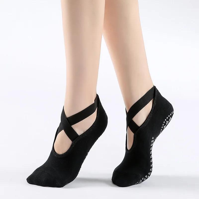 Meias de ioga para mulheres, alças e alças antiderrapantes, meia de algodão com bandagem, ideal para pilates, barra pura, balé, dança, treino descalço - Image 1