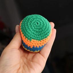 3 pçs bola de jogo de malha bolas de malabarismo coloridas mini cor aleatória crianças brinquedos ao ar livre esfera artesanal sacos de feijão de malha crianças - Image 2