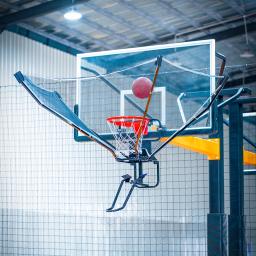 Basketball Shooting Machine Trainer para a escola, auto rebote, tiro aparelho, Shootaround, retorno - Image 1