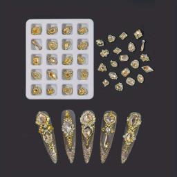 Elegante 3D Alloy Nail Art encantos com strass cristal, perfeito para Nail Salon, disponível em dourado, rosa, verde e azul - Image 2