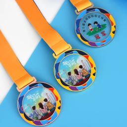 Medalhas de acrílico transparentes para crianças, prêmio dos desenhos animados para estudantes da escola, jogos do esporte do futebol, impressão livre, presente bonito - Image 3
