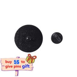 Bolas esportivas Esmalte Pins Menino Estudantes Futebol Futebol Bola de praia Atletismo Broche Pins Casacos Saia Emblema Jóias Amigos Presentes - Image 4