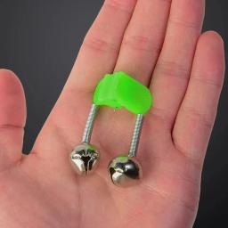 5 pçs/lote alarmes de mordida de pesca vara de pesca sino haste braçadeira ponta clipe sinos anel verde abs acessório de pesca ao ar livre metal - Image 6