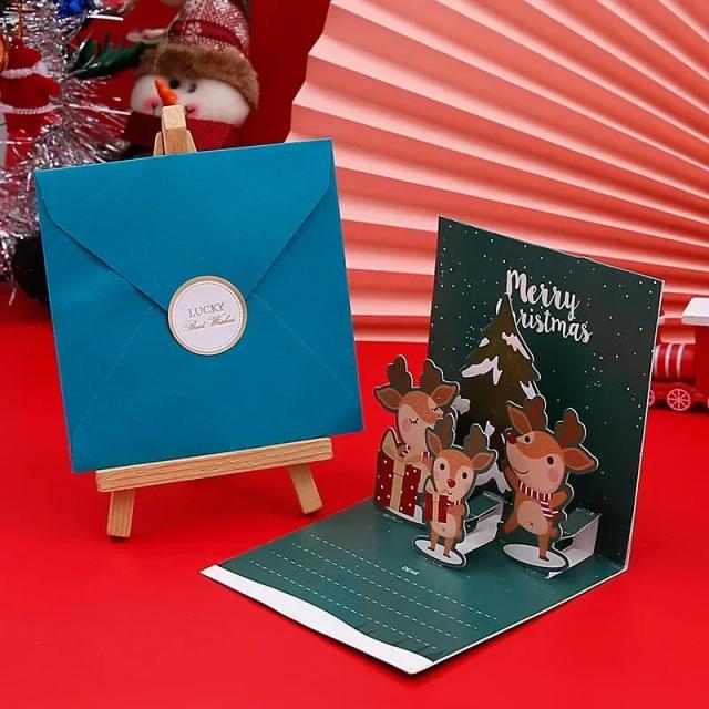 Conjunto de Cartões Dobrados com Adesivos: Criatividade e Surpresas para o Natal