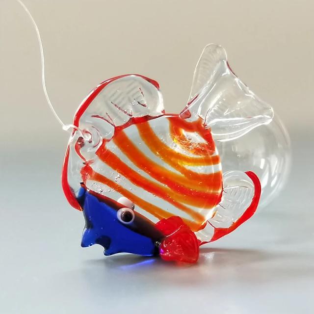 Ornamento Flutuante Kawaii de Peixe para Aquário - Mini Estatueta Marinha e Acessórios Decorativos