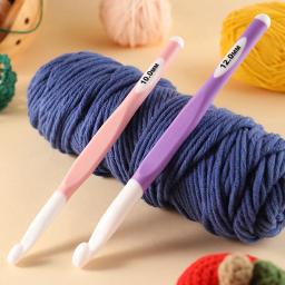 Antiderrapante ergonômico grande crochê ganchos para iniciantes, Agulhas plásticas de crochê, Extra longo, 1pc - Image 4