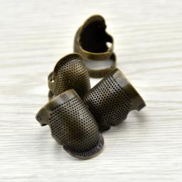 2 tamanhos de costura dedal dedo protetor retro dedal costura tricô máquina casa diy dedal ferramentas acessórios costura - Image 3