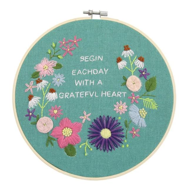 Kit Completo de Bordado para Iniciantes com Ferramentas, Ponto Cruz e Designs de Gato, Flor e Grama - 30cm de Criatividade em Artesanato