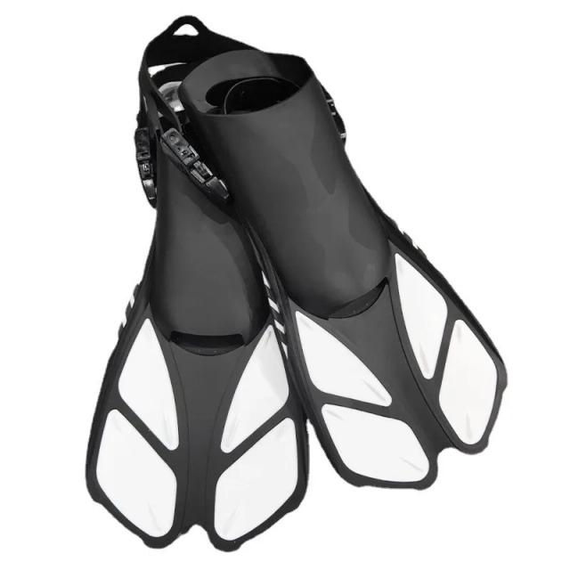 Nadadeiras Ajustáveis para Mergulho Adulto em Silicone - Conforto e Desempenho na Natação Submersível
