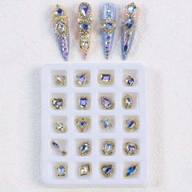 Charmosos Acessórios de Unha 3D em Liga com Strass Cristal, Ideais para Salões de Beleza, Disponíveis em Dourado, Rosa, Verde e Azul