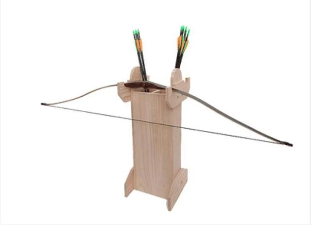 Recurva Tradicional em Madeira Sólida Composite com Suporte Vertical para Setas - Exposição em Salas de Tiro com Arco e Parques de Diversões