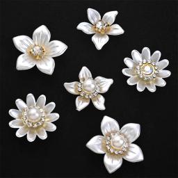 Elegantes encantos florais com imitação de pérolas strass para jóias DIY, decoração artesanal e acessórios, roupas e chapéus, 30 unid - Image 1