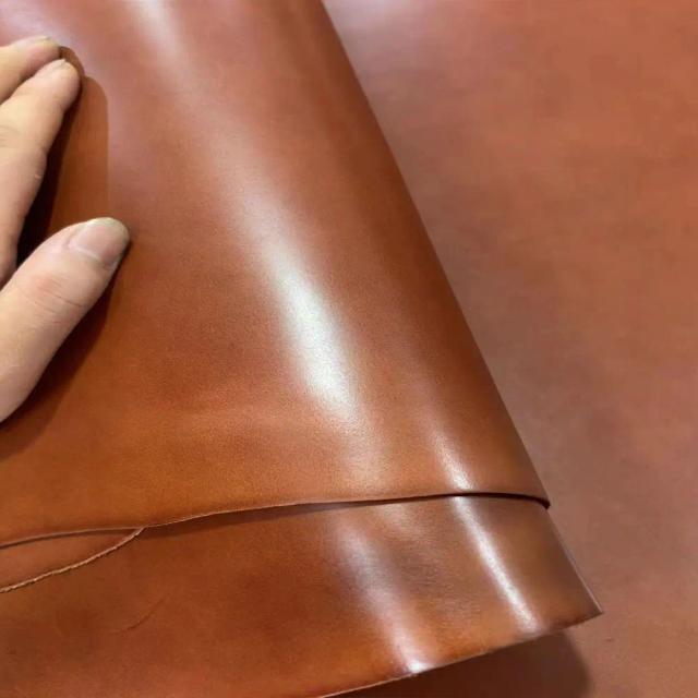Artesanato Vintage em Couro Genuíno: Peças Exclusivas em Couro Caramelo Marrom Bronzeado de 1mm com Acabamento Vegetal