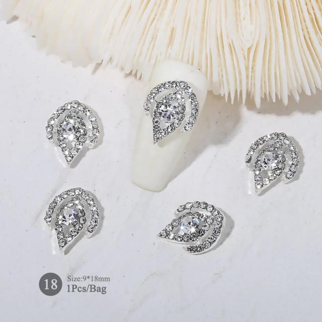 Decorações de Unhas Shiny com Charms 3D: Strass em Formato de Estrela e Borboleta - Acessórios DIY em Prata e Ouro