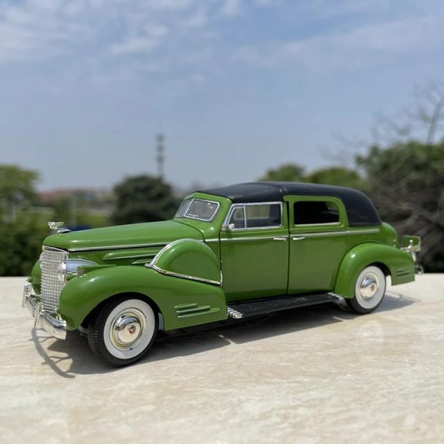 Carro Clássico 1:30 Diecast - Brinquedo Metalizado, Coleção Retro e Alta Simulação para Presentes Infantis