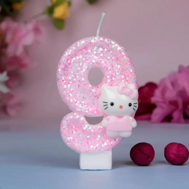 Velas Digitais Hello Kitty: Criatividade e Humor para Decorar Festas de Aniversário com Estilo Fofinho e Temática de Anime