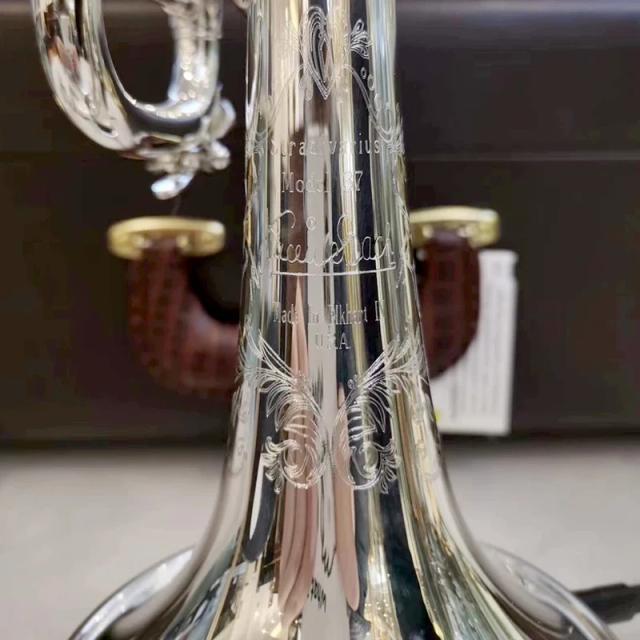 Trompete de desempenho profissional Stradivarius 180s-37 Aniversário Tubo de trompete prateado Instrumento plano Strudents de latão com estojo