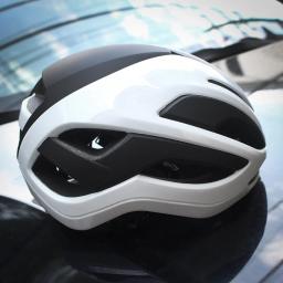 Capacete de Ciclismo Ultraleve para Homens e Mulheres, Aero Outdoor Sport, Capacete de Bicicleta MTB Road, Integralmente Moldado, Capacete de Bicicleta Vermelho - Image 4