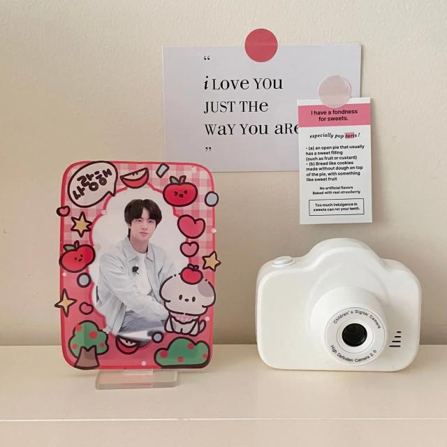 Porta-cartão Kawaii em formato de adorável cachorrinho, suporte acrílico para fotos e ídolos K-pop, ideal para família e amigos